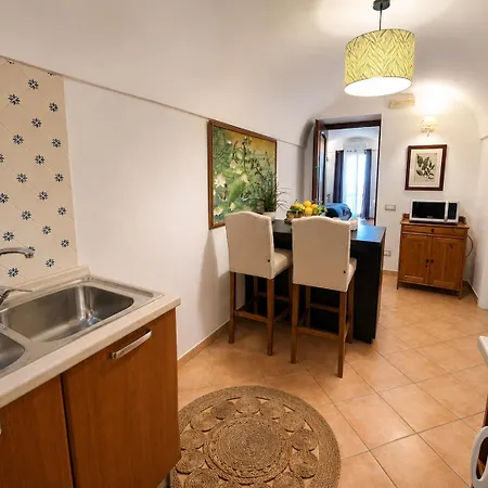 Rosmary Apartamento Massa Lubrense